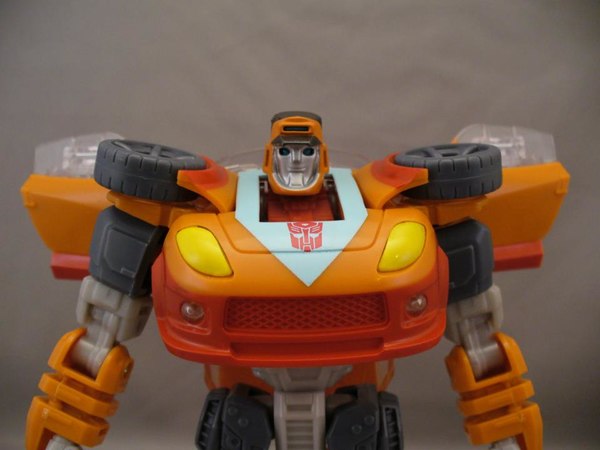 Transformers Generations GDO Wheelie Video Review  Images  (11 of 26)